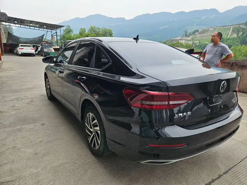 Volkswagen Lavida — миниатюра 3