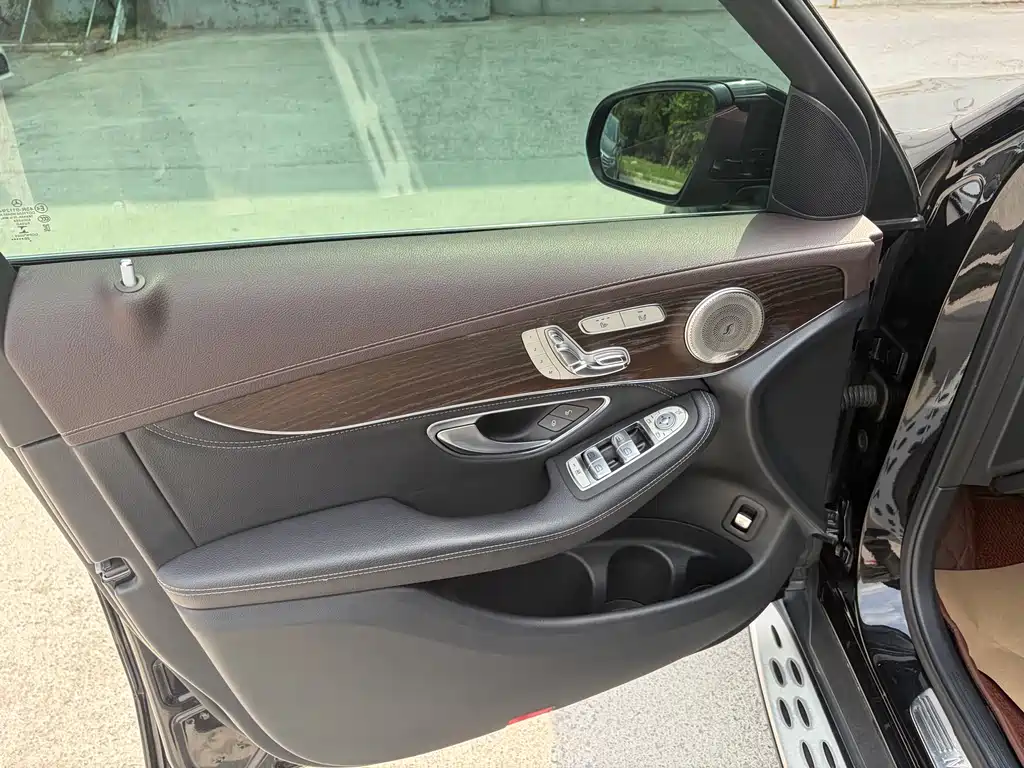 Mercedes-Benz GLC 2020 GLC 300 L 4MATIC