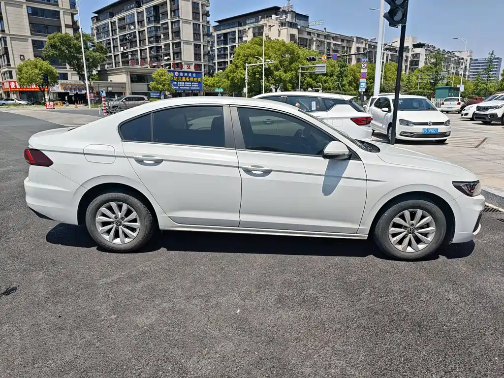 Volkswagen Bora 2021 1.5L AT Fashion Smart Connect