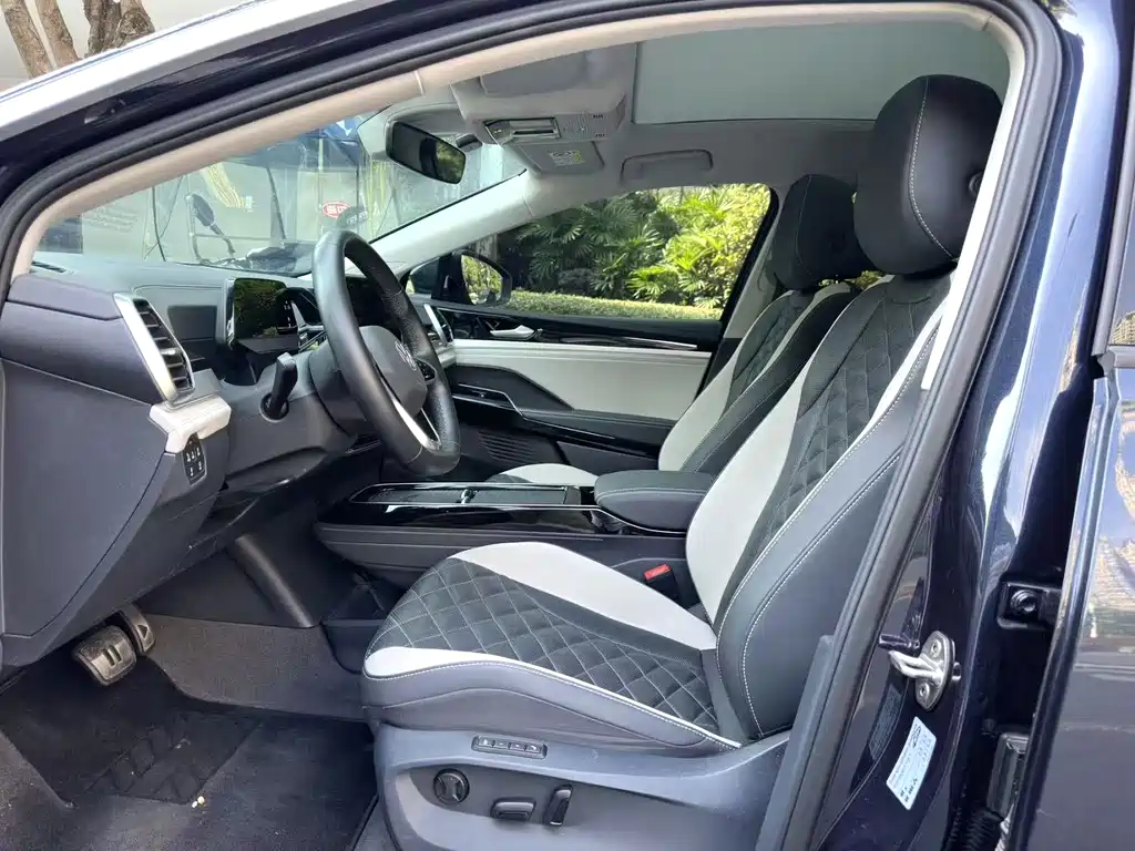 Volkswagen ID.6 Crozz — миниатюра 4
