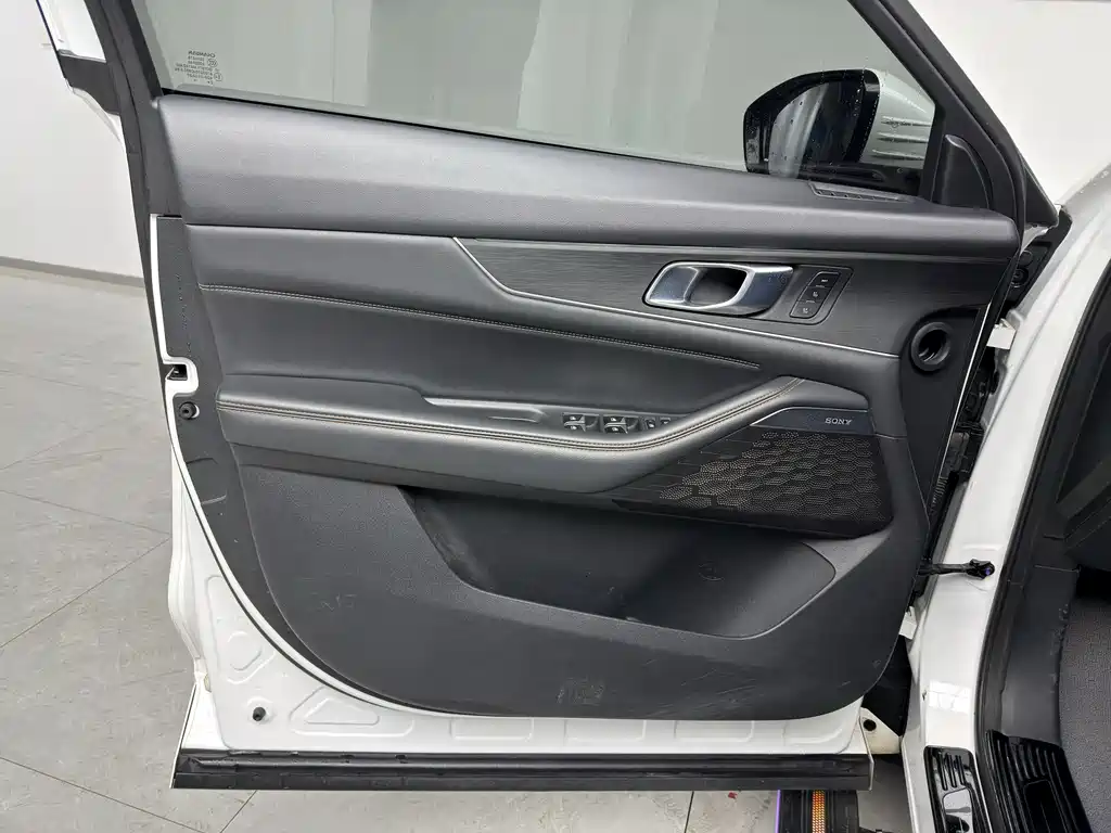 CHANGAN UNI K SMART IDD