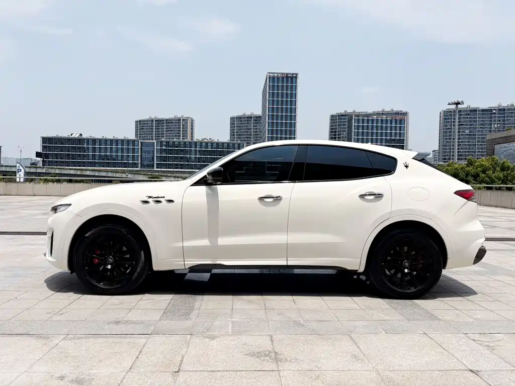 Maserati Levante — миниатюра 6