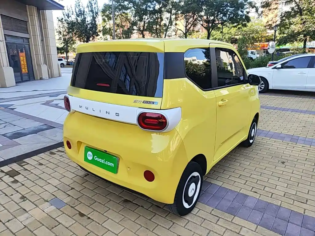 Wuling MINIEV — миниатюра 7