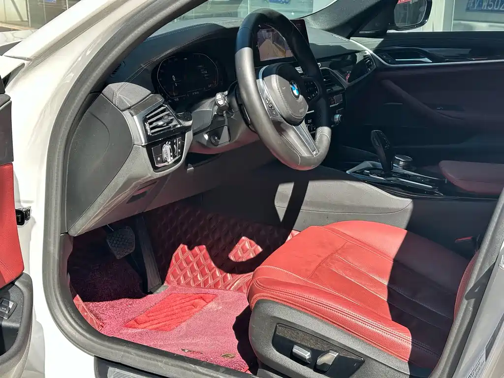 BMW 5 Series — миниатюра 5