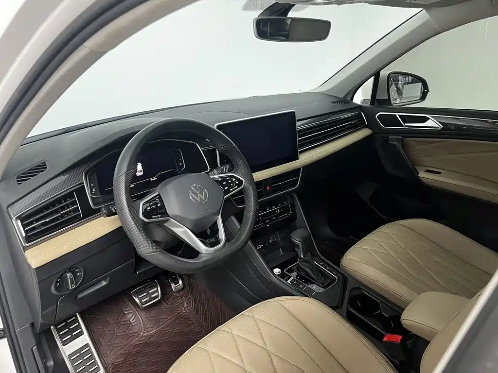 Volkswagen Tiguan L — миниатюра 10