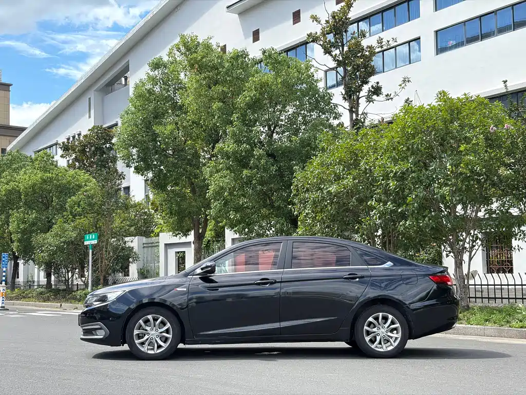 Geely Emgrand GL — миниатюра 5