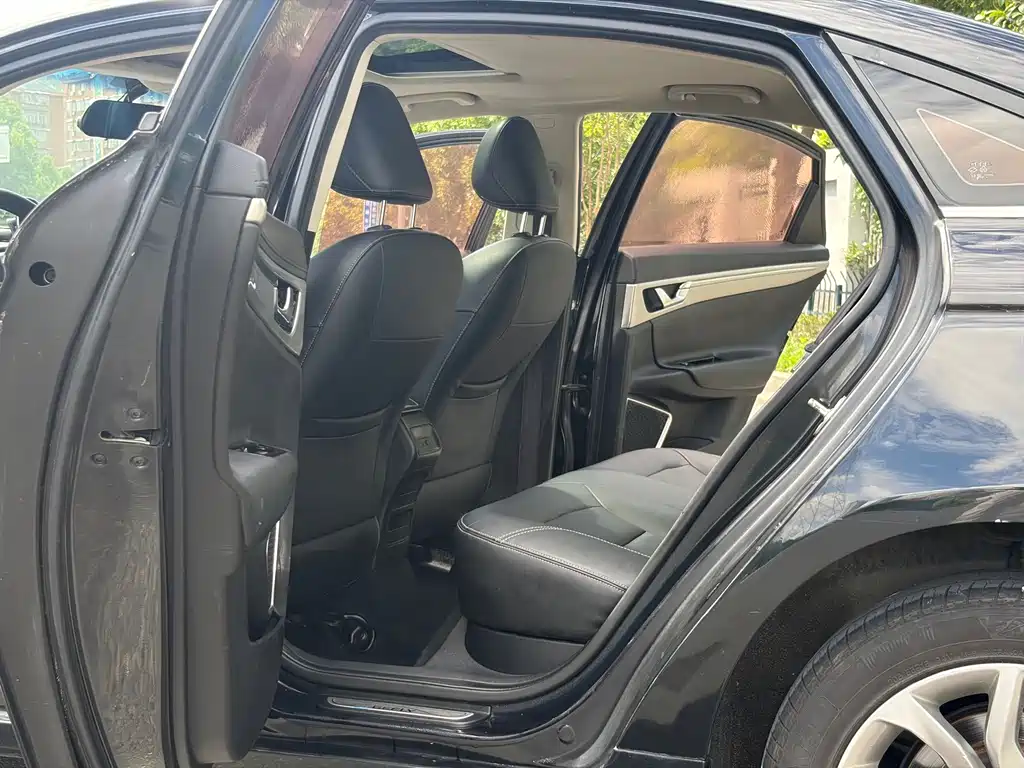 Geely Emgrand GL — миниатюра 13