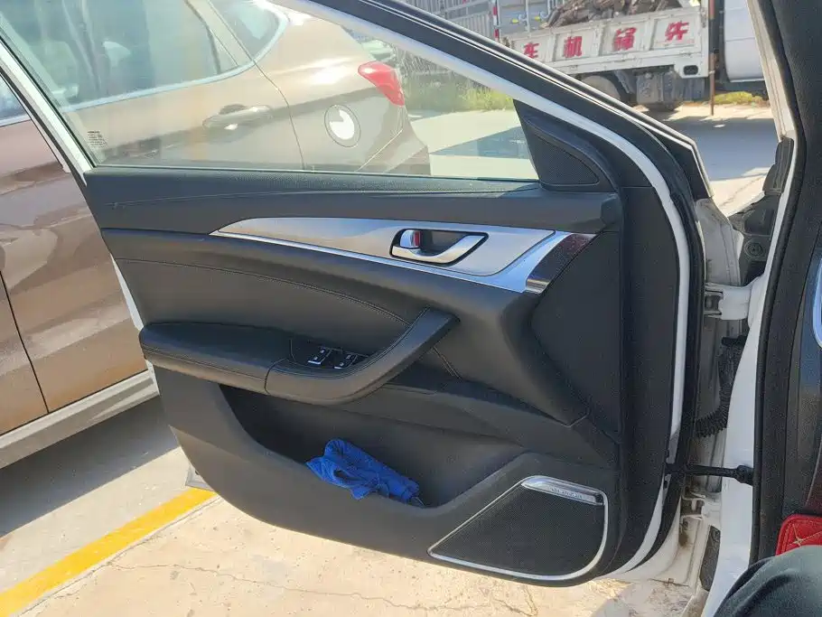 Changan Eado — миниатюра 7