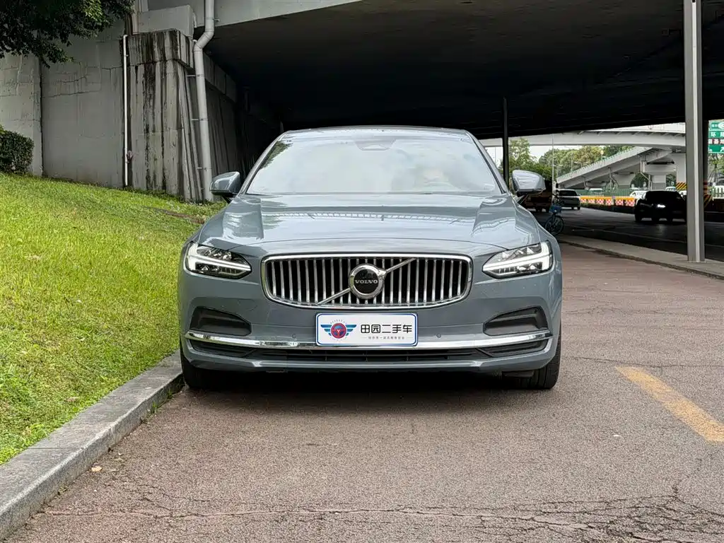 Volvo S90 - фото 2