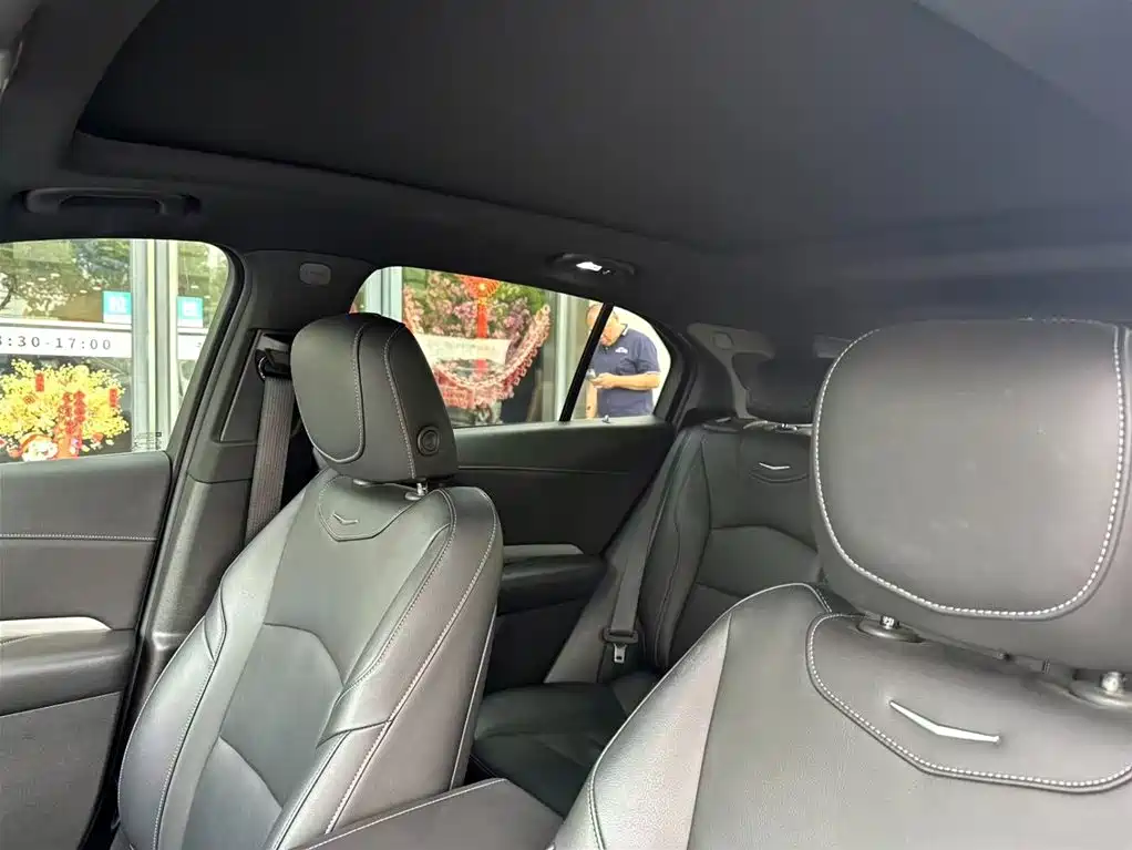 Cadillac XT4 2018 28T Lead