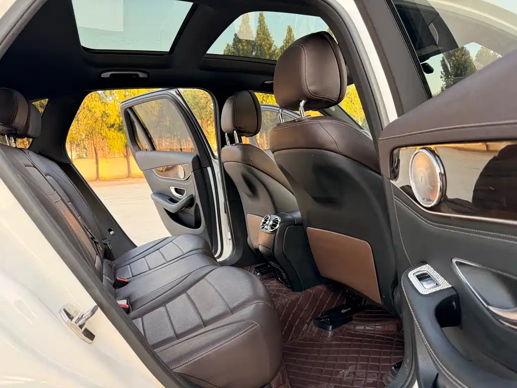 Mercedes-Benz GLC — миниатюра 12