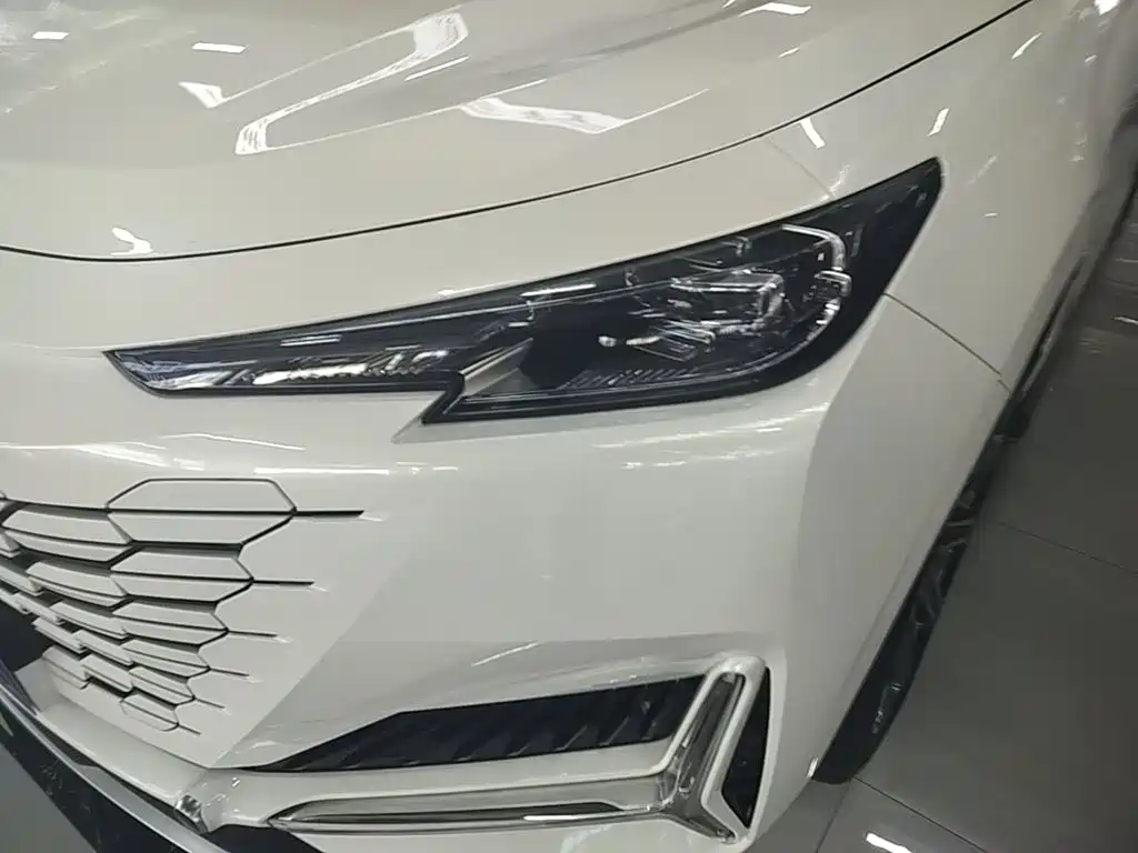 Changan UNI-K — миниатюра 24