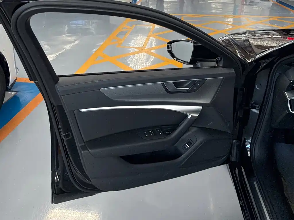 Audi A6L — миниатюра 17