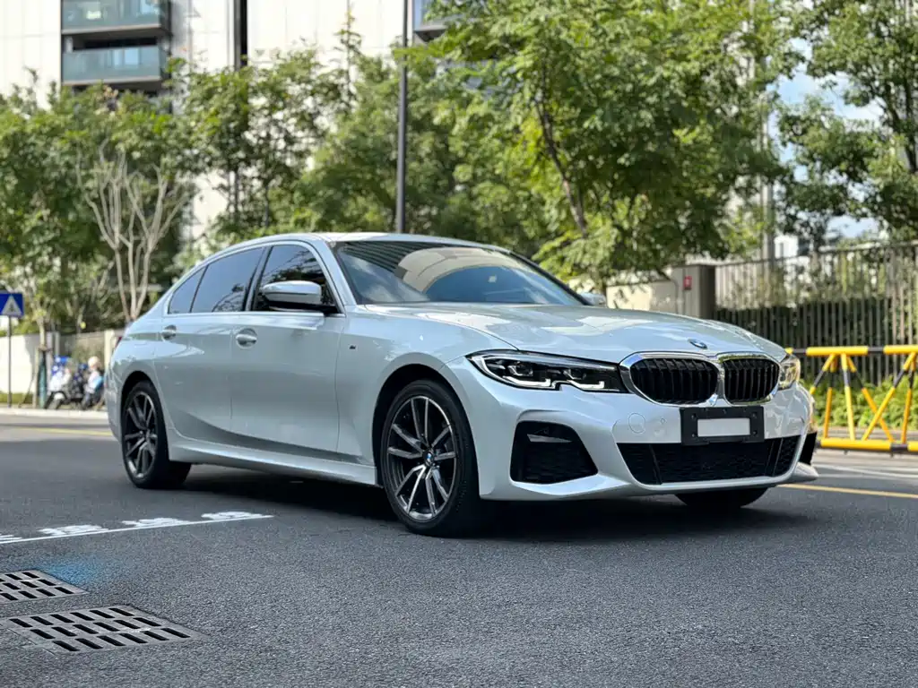 BMW 3 Series — миниатюра 4