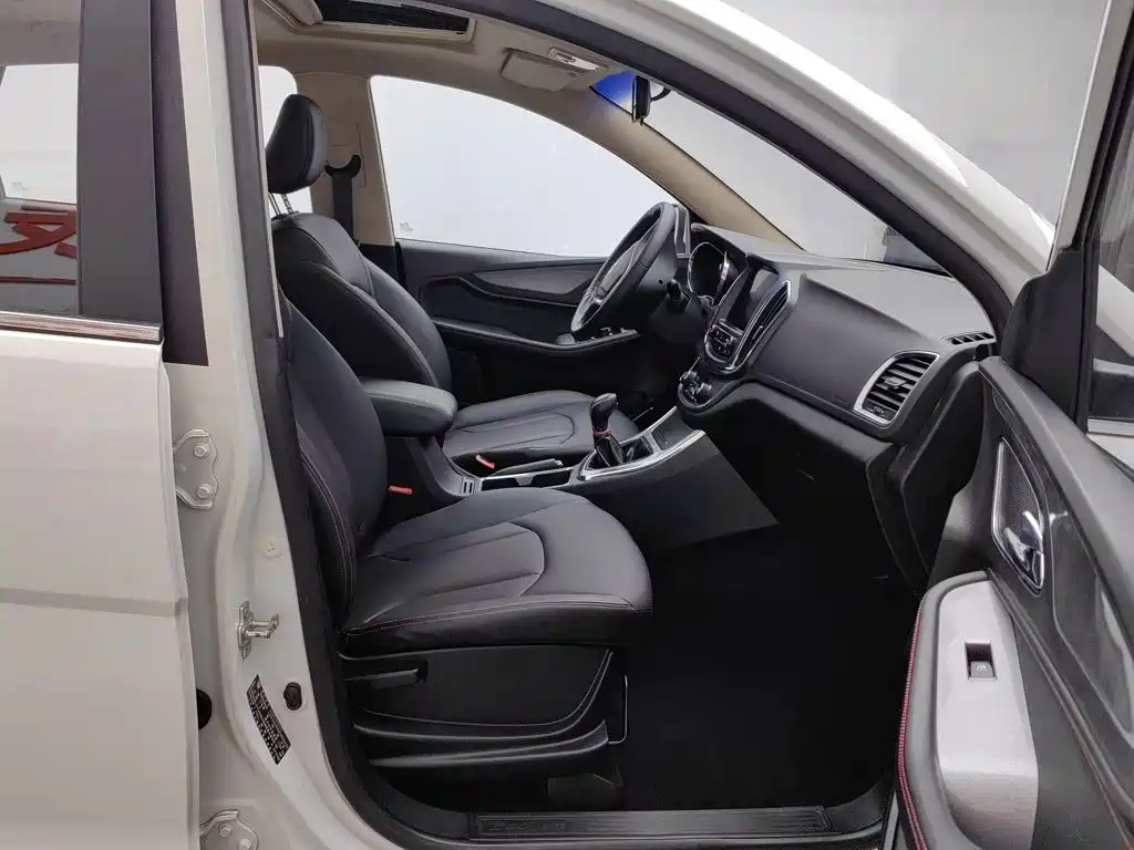 Baojun 560 — миниатюра 23