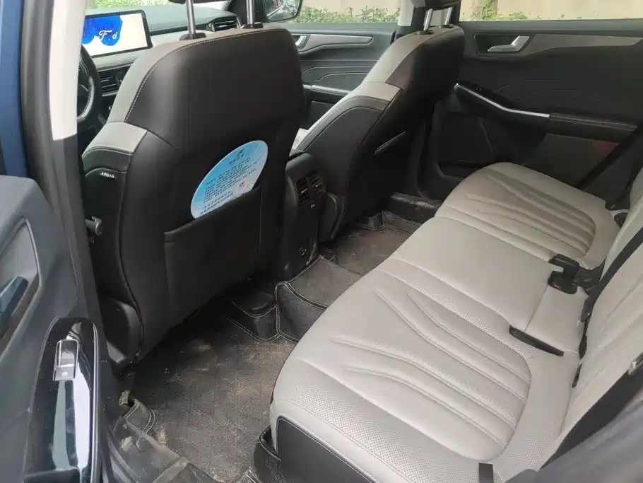 Ford Escape — миниатюра 11