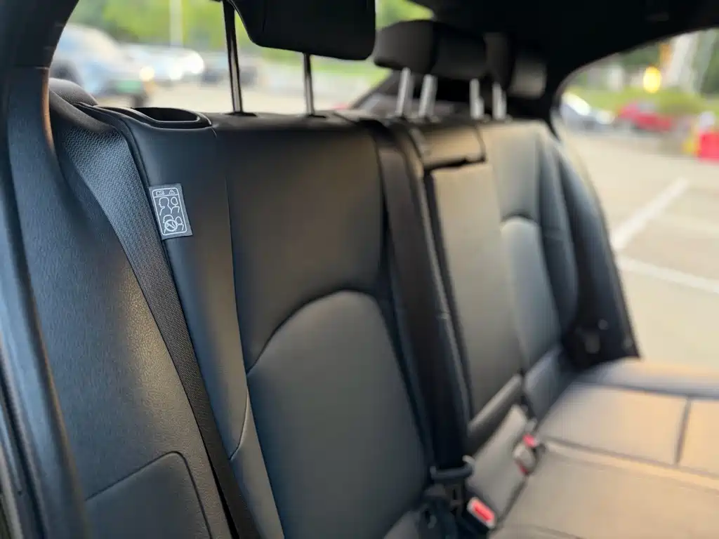 Lexus UX — миниатюра 12