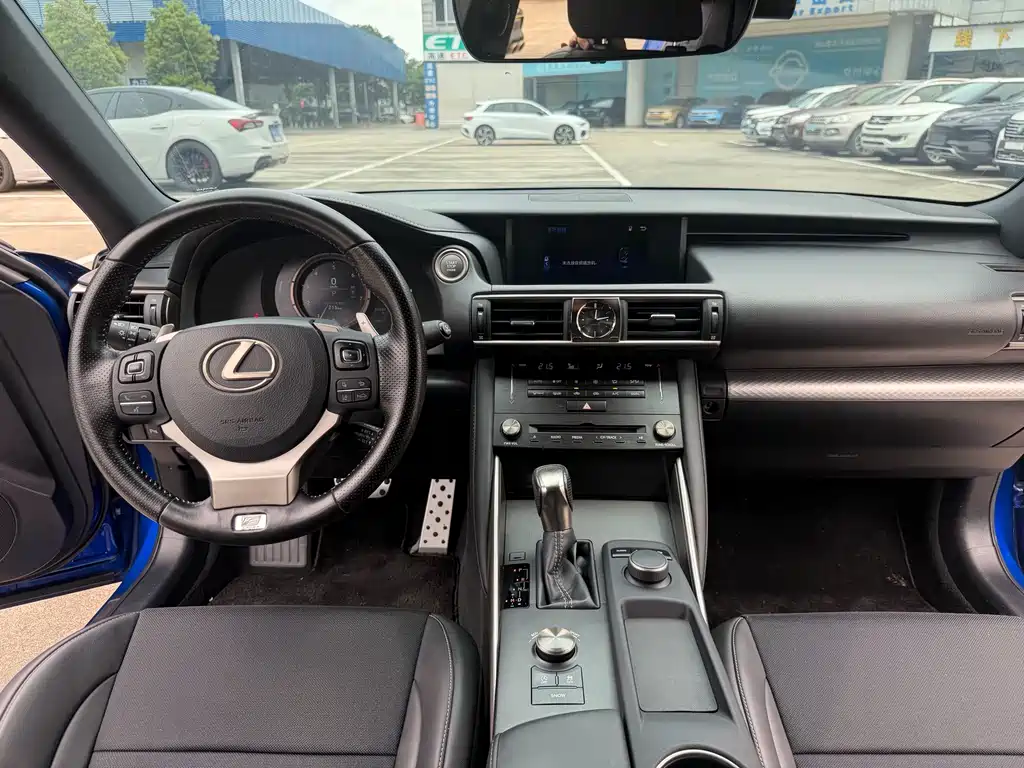Lexus IS — миниатюра 14