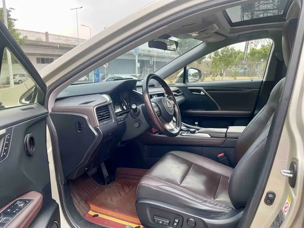 Lexus RX — миниатюра 6