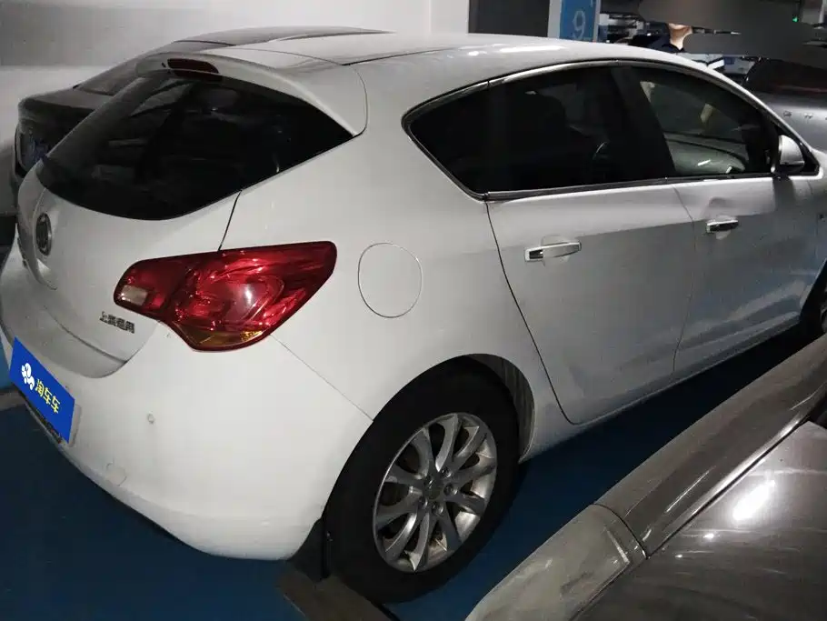 Buick Excelle — миниатюра 3