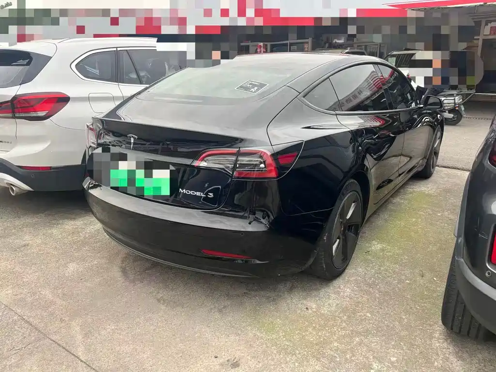 Tesla Model 3 — миниатюра 9