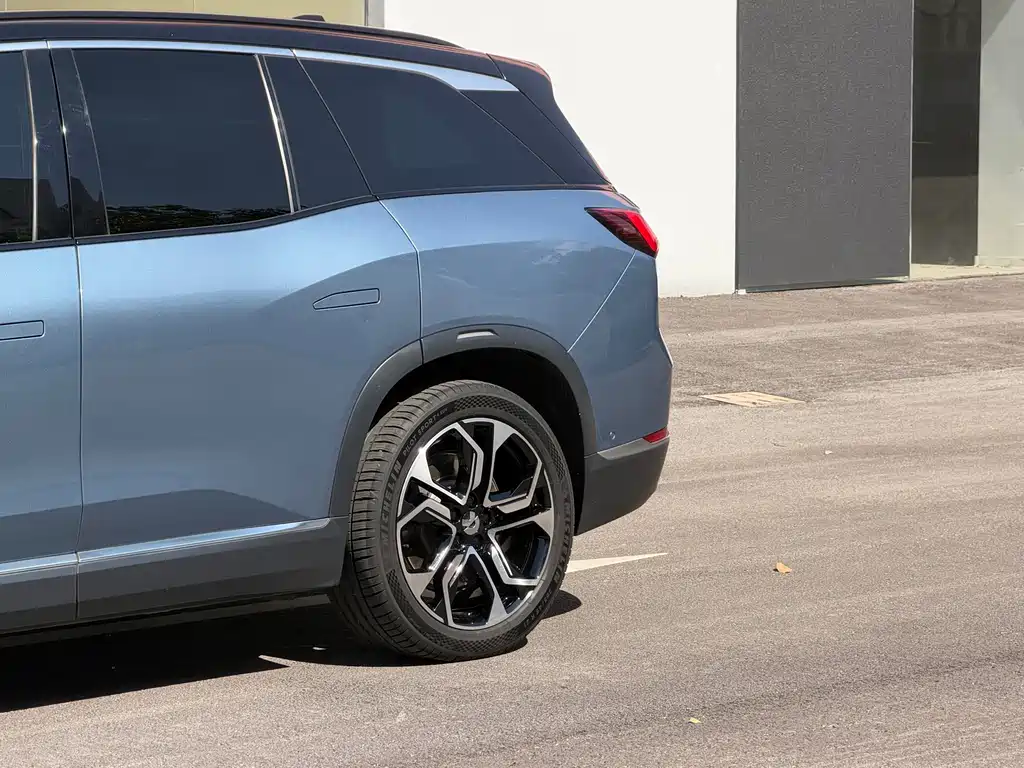 NIO ES8 — миниатюра 23