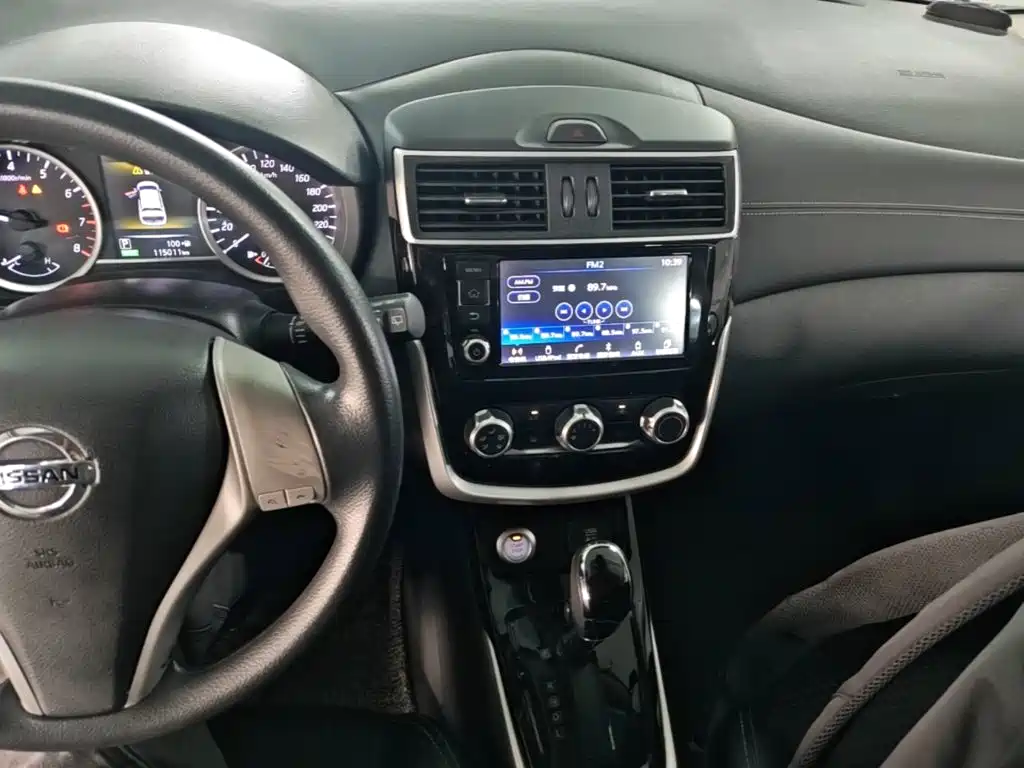 Nissan Tiida — миниатюра 13