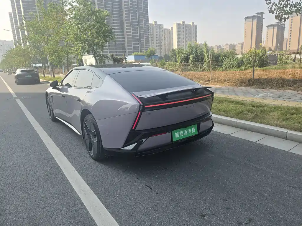 XPeng P7 — миниатюра 7
