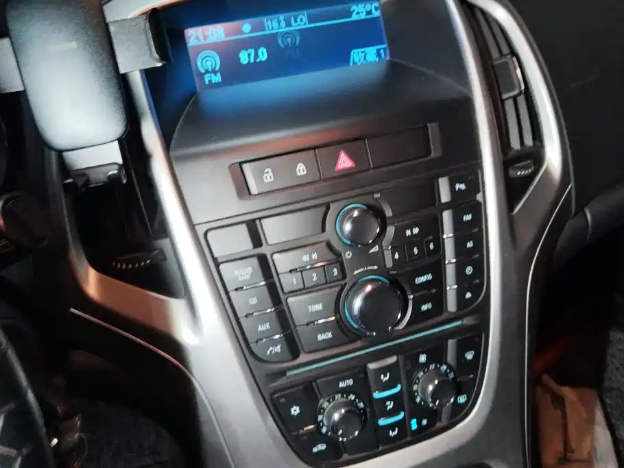 Buick Excelle — миниатюра 13