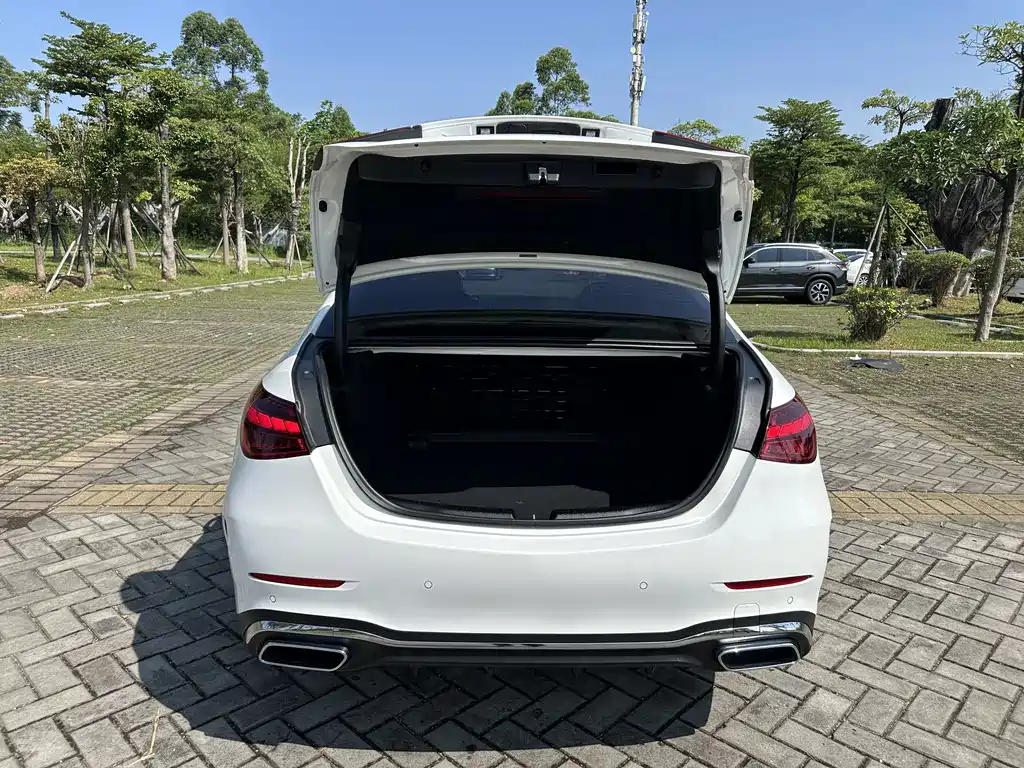 Mercedes-Benz C-Class C 2025 C 260 L Sport