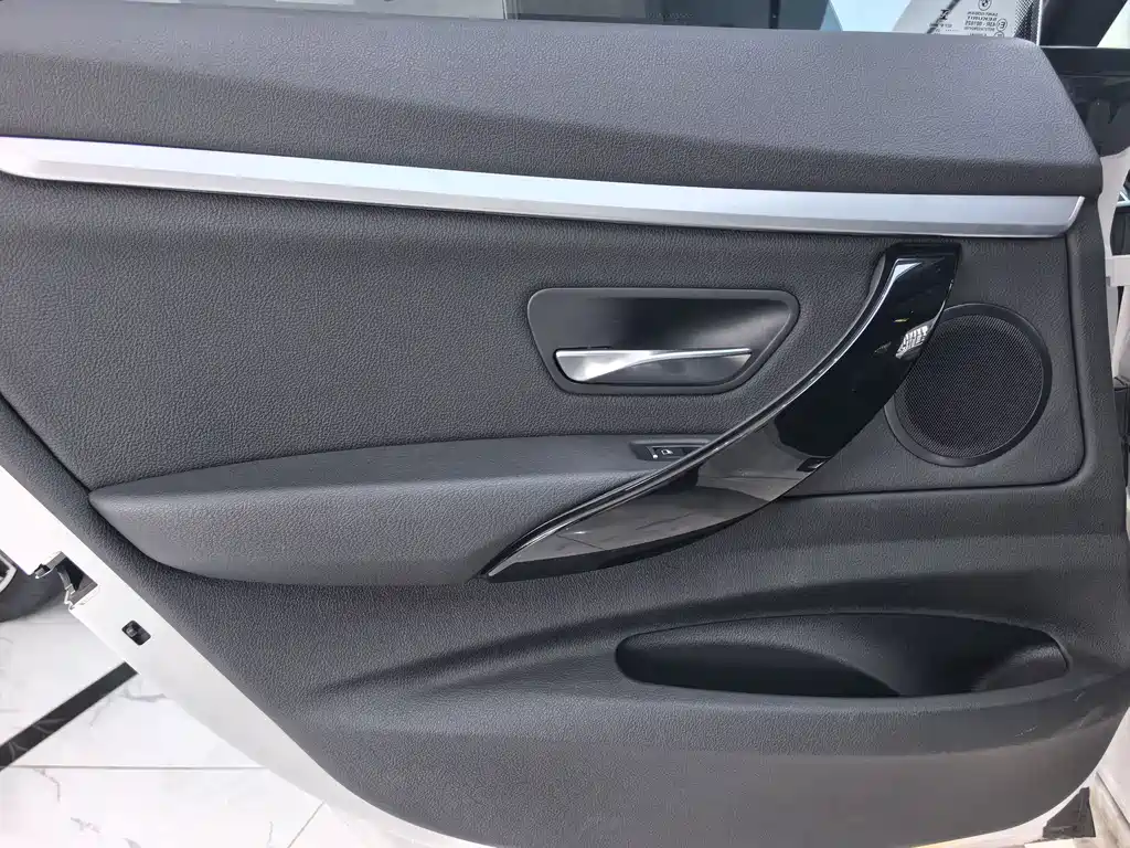 BMW 3 Series GT — миниатюра 10