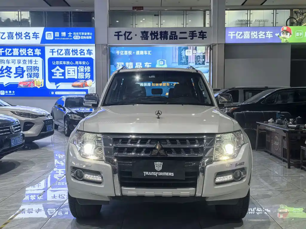 Mitsubishi Pajero (Import) — миниатюра 2