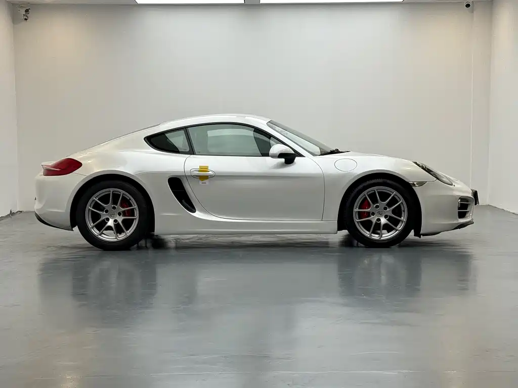 PORSCHE CAYMAN