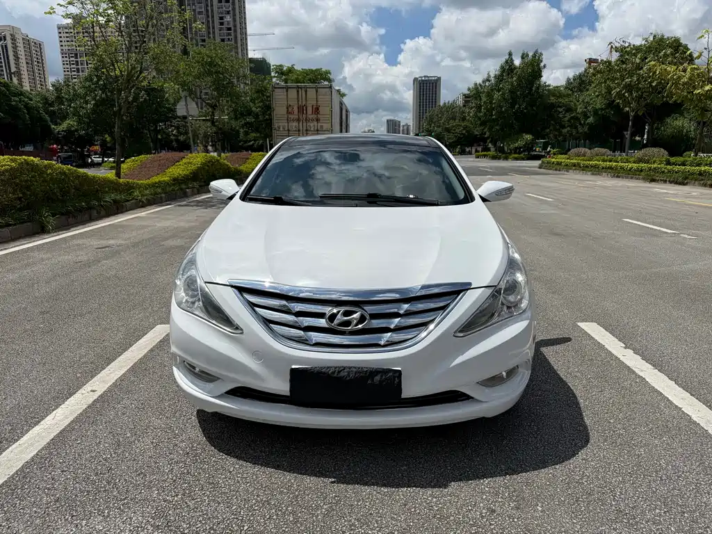 Hyundai Sonata — миниатюра 2