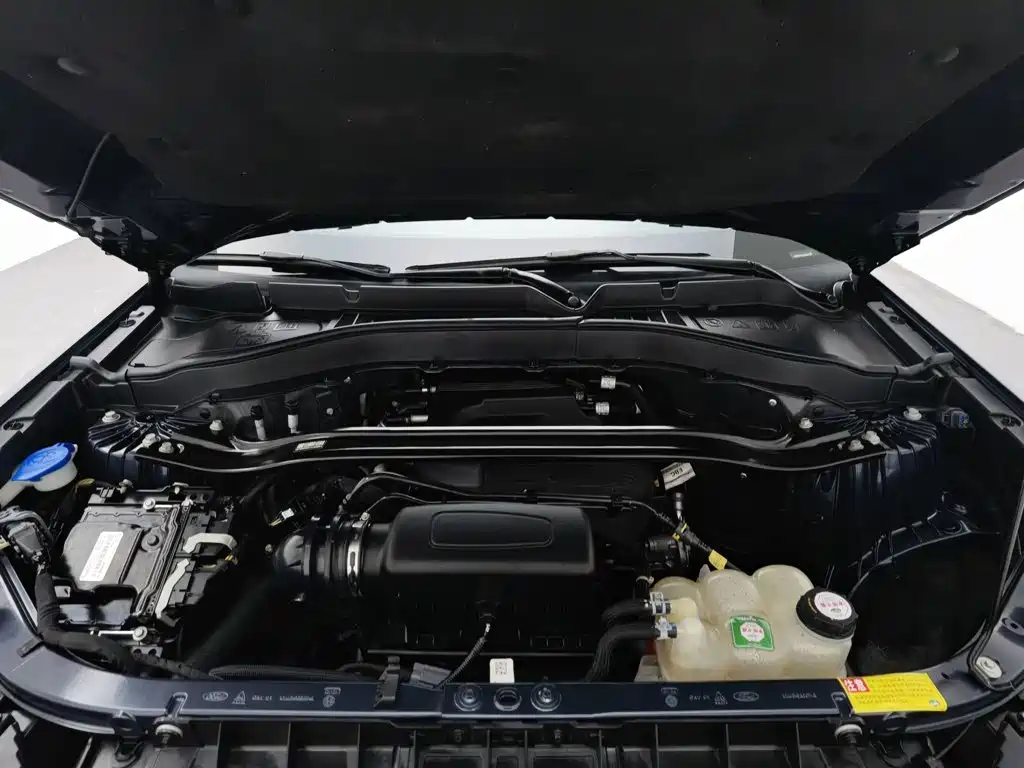 Ford Explorer — миниатюра 6