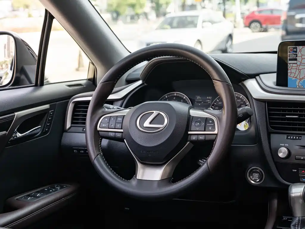 Lexus RX — миниатюра 14