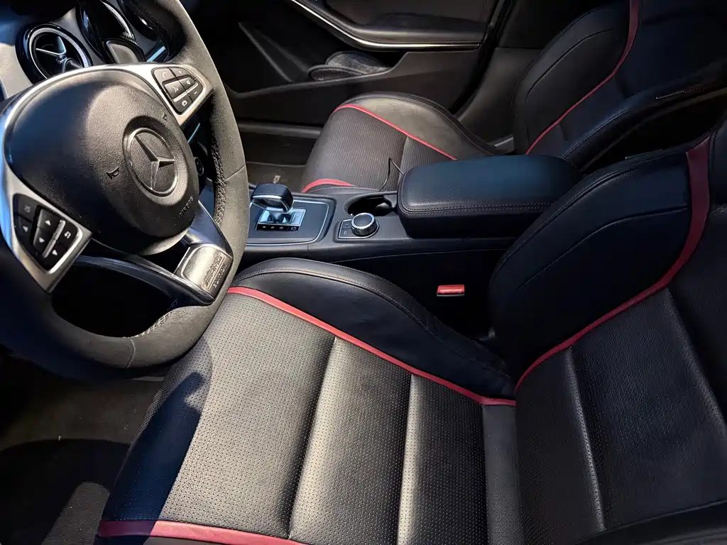 Mercedes-Benz GLA AMG — миниатюра 4