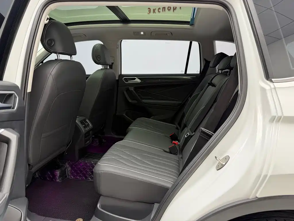 Volkswagen Tiguan L — миниатюра 10