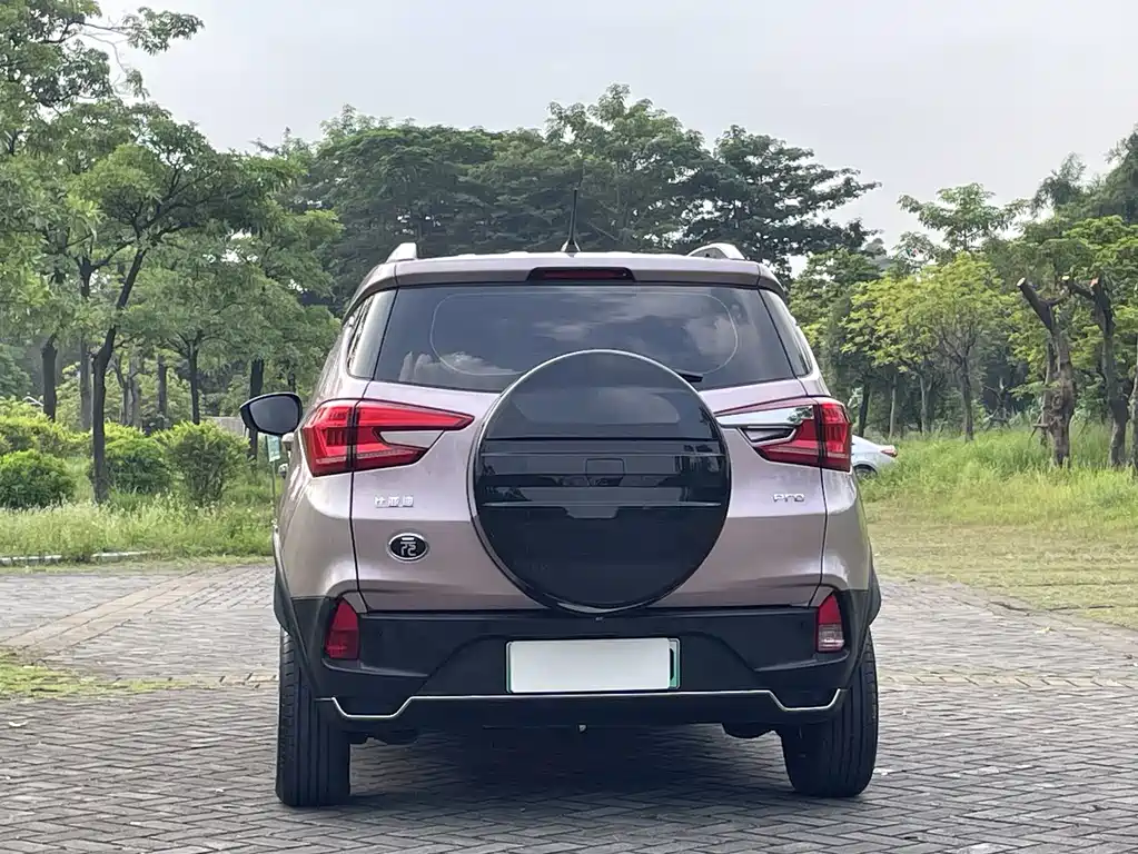 BYD Yuan Pro - фото 8
