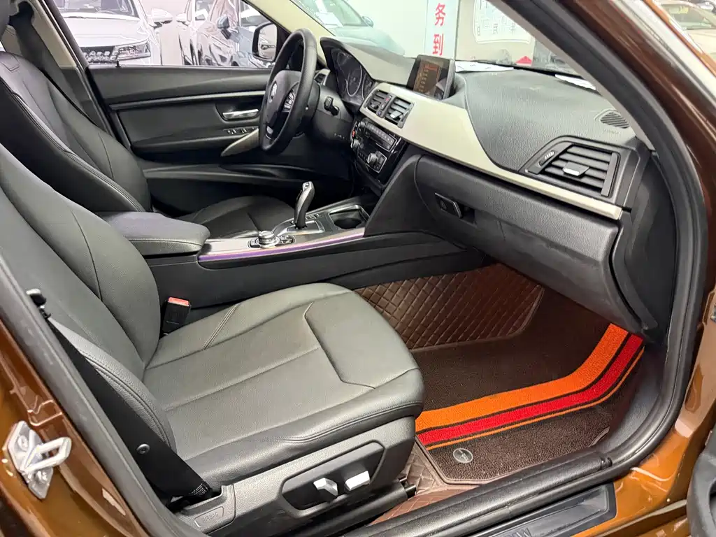 BMW 3 Series — миниатюра 8