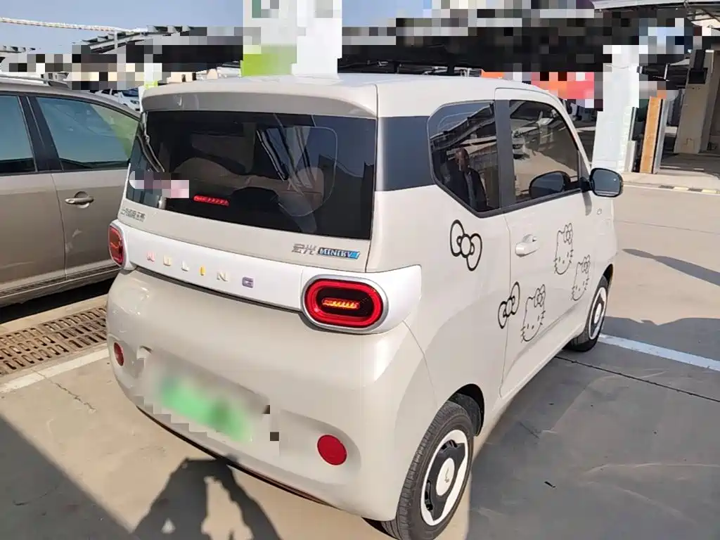 Wuling MINIEV — миниатюра 7