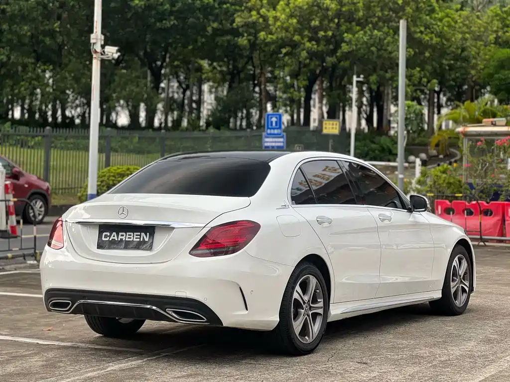 Mercedes-Benz C-Class — миниатюра 5