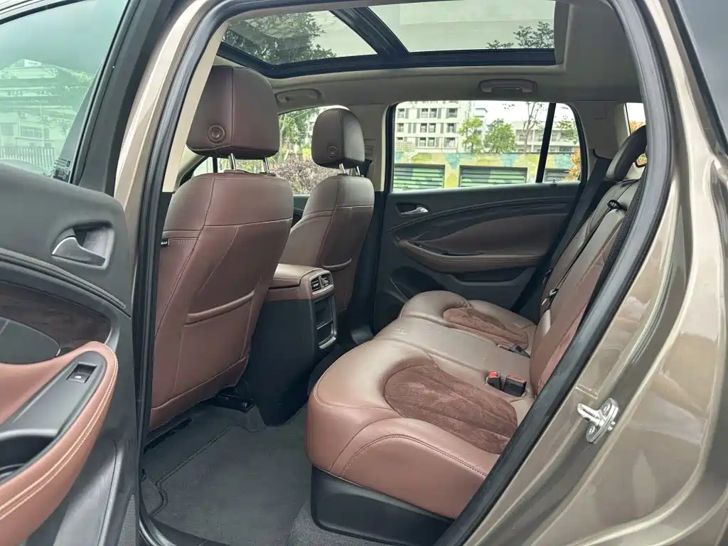 Buick Envision Plus — миниатюра 9