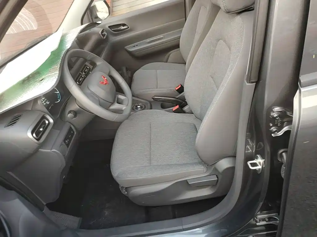 Wuling Hongguang EV — миниатюра 15