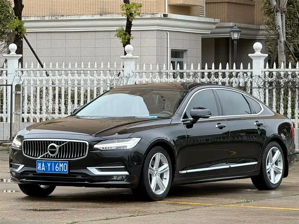 Volvo S90 2019