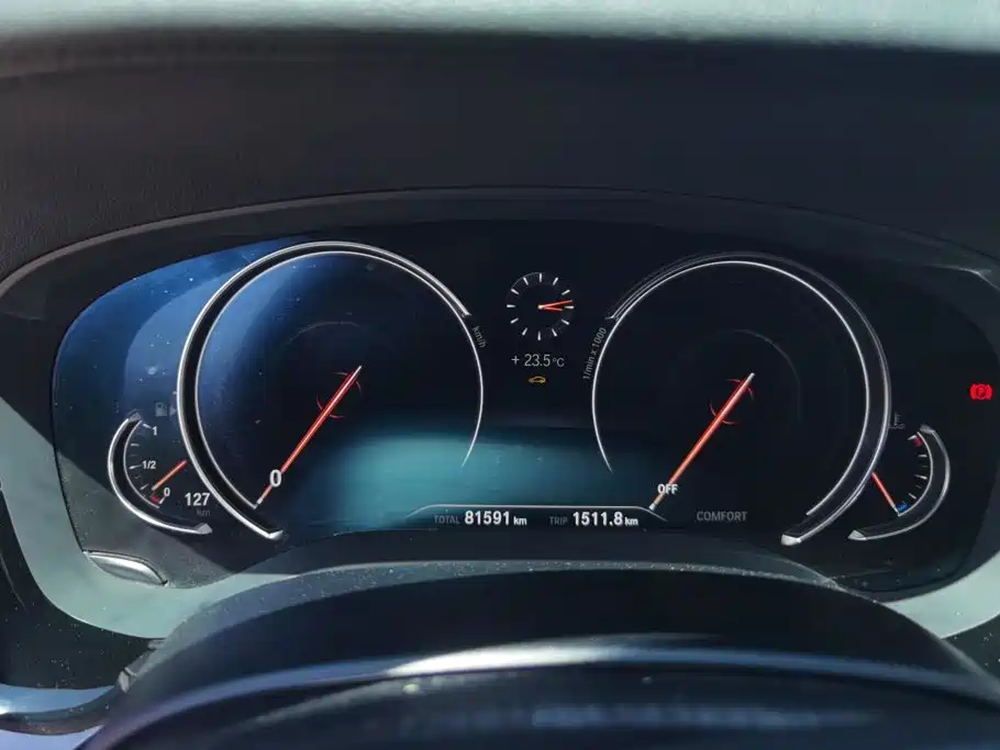 BMW 5 Series — миниатюра 14