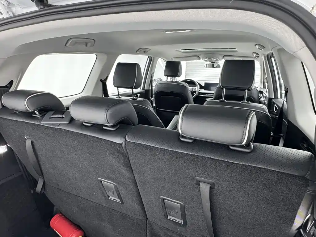 Wuling Jiachen — миниатюра 15