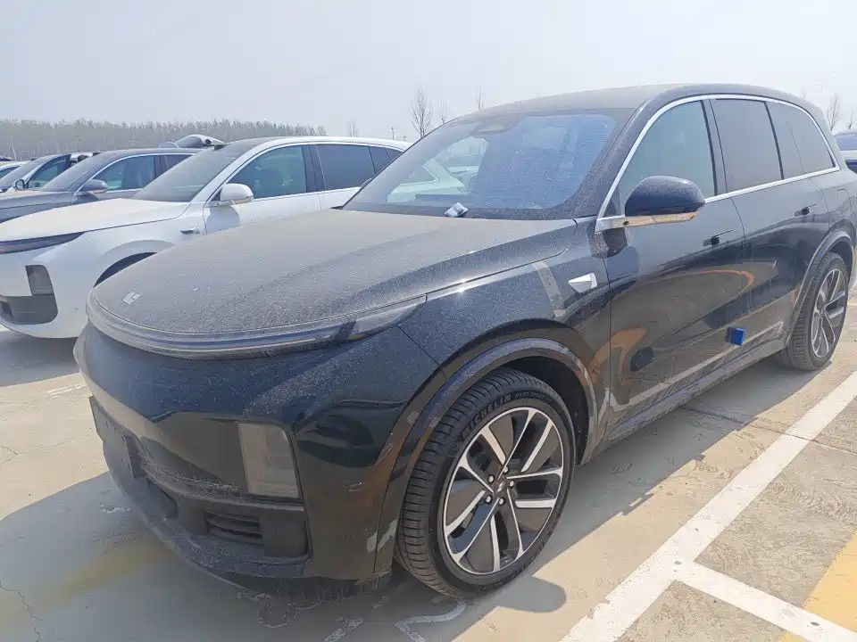 Li Auto L8