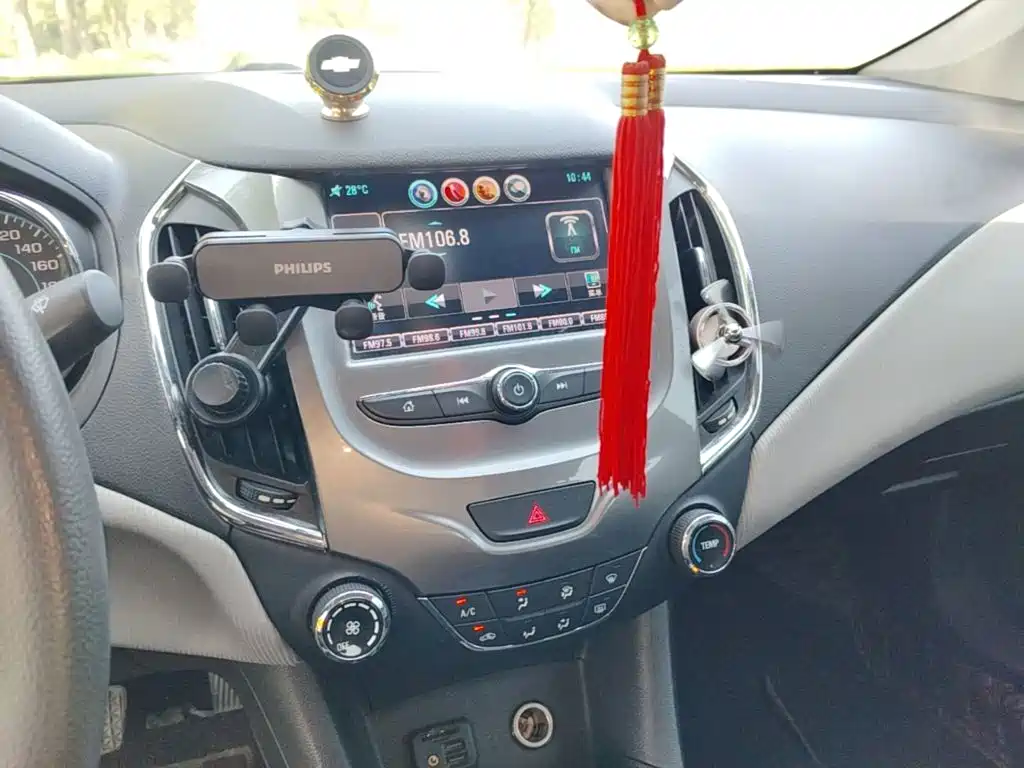 Chevrolet Cruze — миниатюра 13