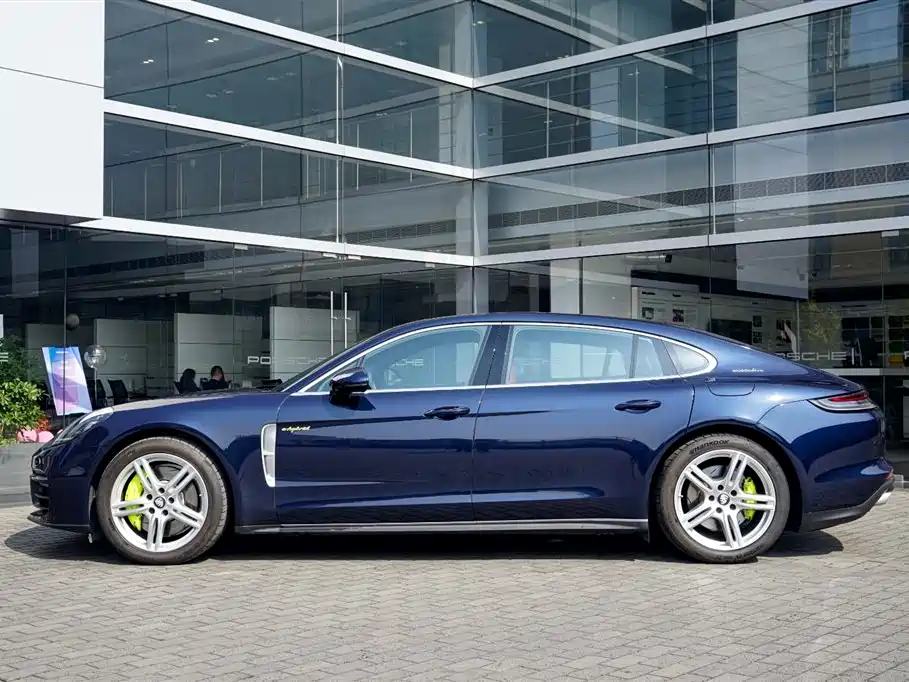 PORSCHE PANAMERA NEW ENERGY